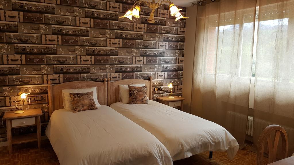 Hotel Camping Ribadesella Buitenkant foto