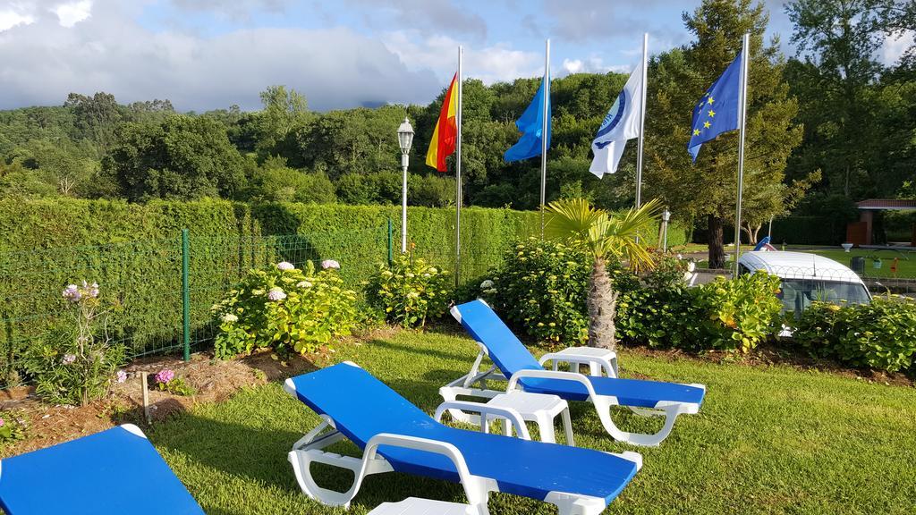 Hotel Camping Ribadesella Buitenkant foto