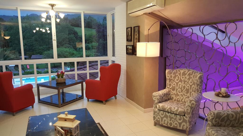 Hotel Camping Ribadesella Buitenkant foto