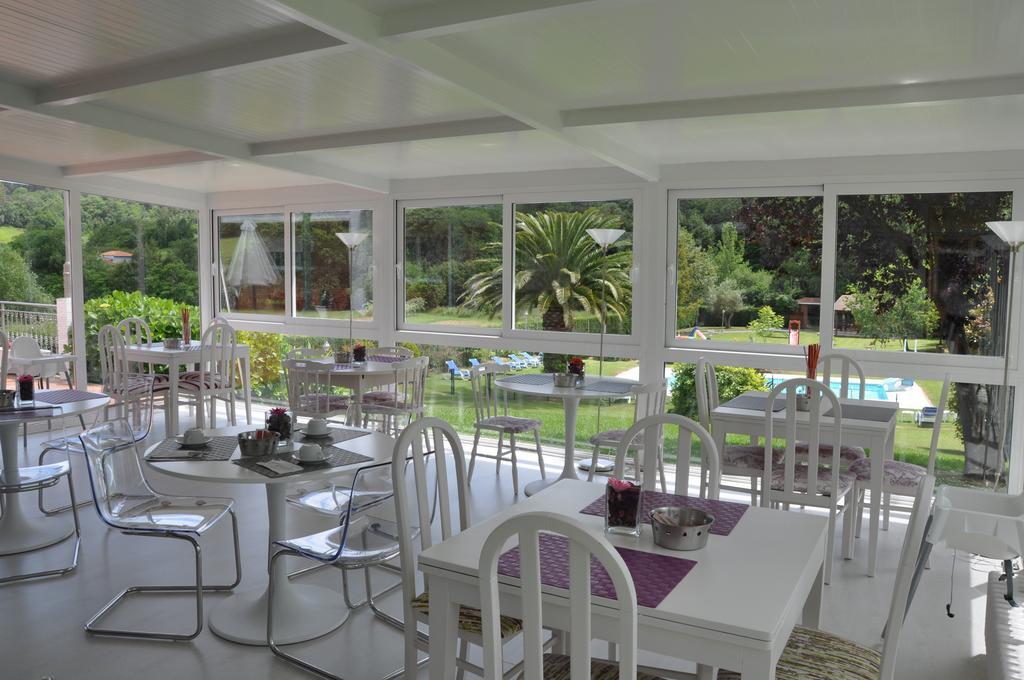 Hotel Camping Ribadesella Buitenkant foto