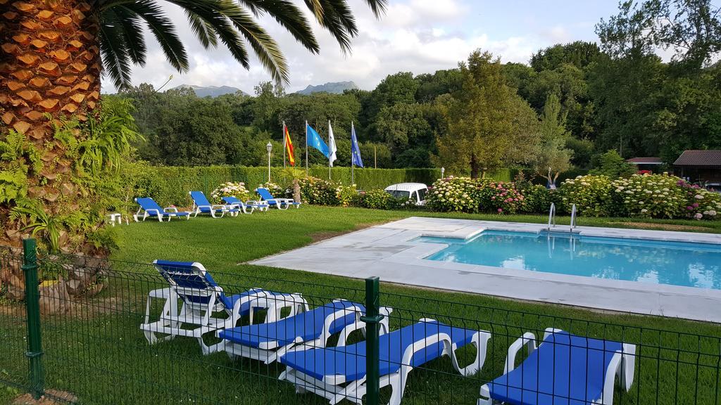 Hotel Camping Ribadesella Buitenkant foto